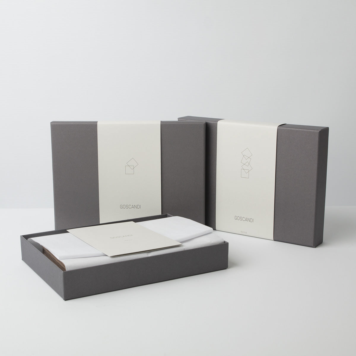 set of 4 linen napkins - hmly.
